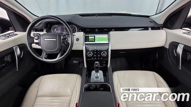 Land Rover Discovery Sport — интерьер