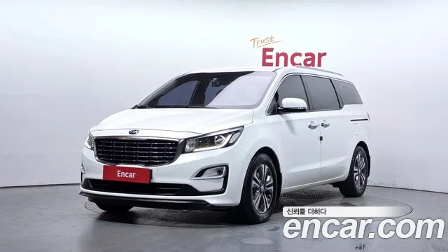 Kia Carnival — экстерьер
