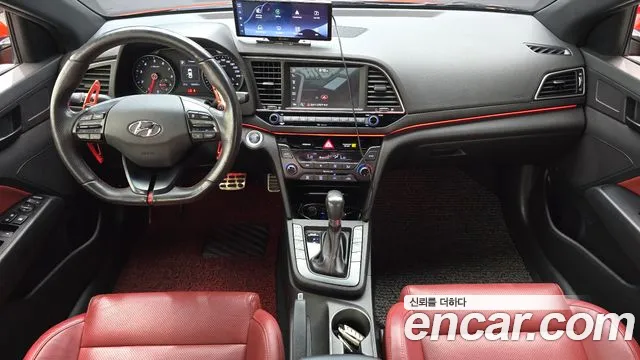 Hyundai Elantra — интерьер