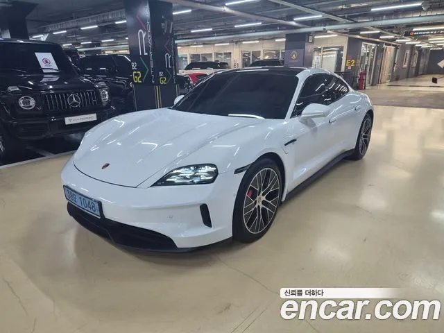 Porsche Taycan