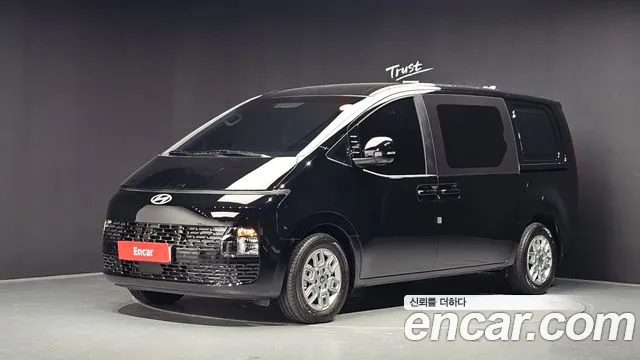 Hyundai Staria
