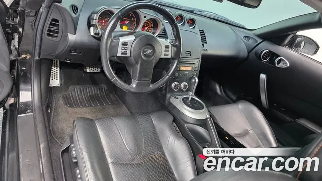 Nissan 350Z — интерьер