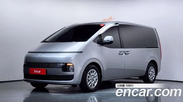 Hyundai Staria