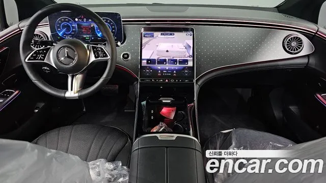 Mercedes-Benz EQE — интерьер