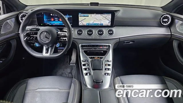 Mercedes-Benz AMG GT — интерьер