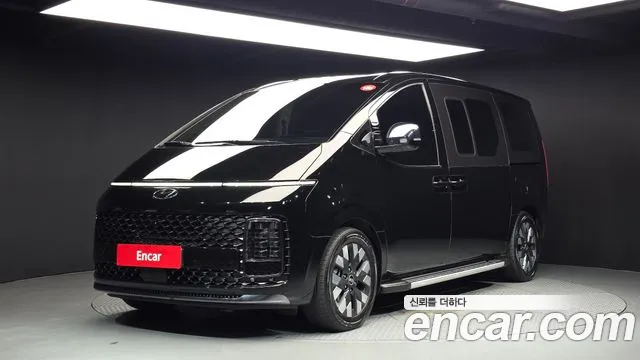Hyundai Staria