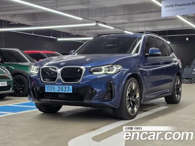 BMW iX3