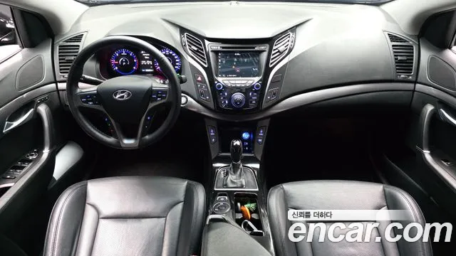 Hyundai i40 — интерьер