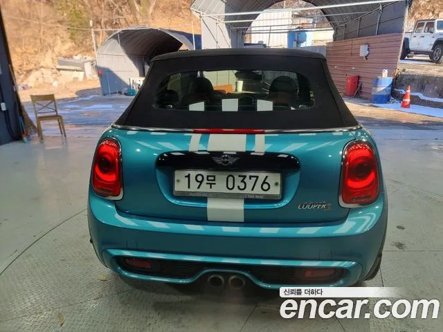 MINI Cooper Convertible — интерьер