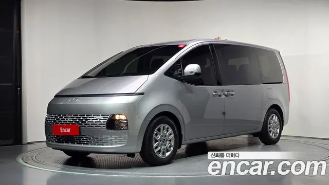 Hyundai Staria
