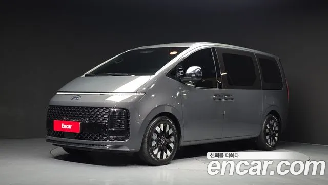 Hyundai Staria