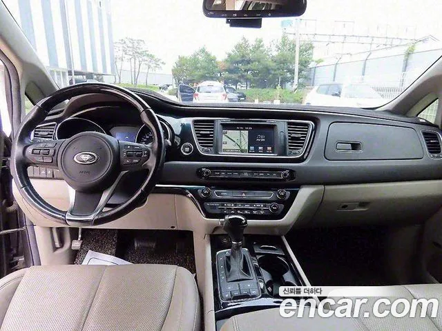 Kia Carnival — интерьер