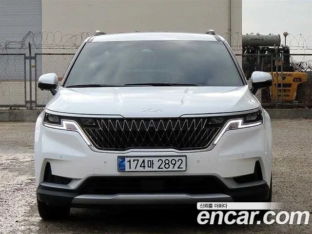 Kia Carnival — экстерьер
