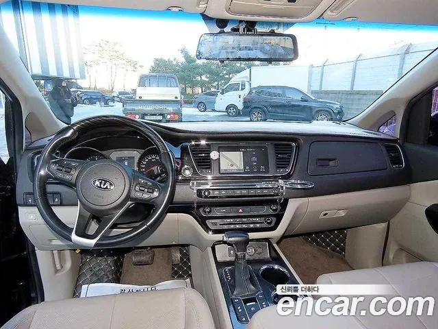 Kia Carnival — интерьер