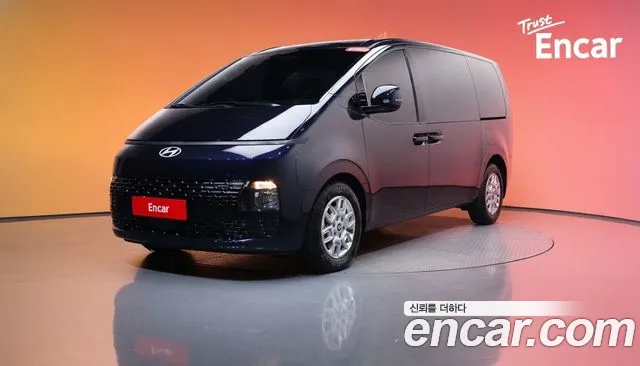 Hyundai Staria