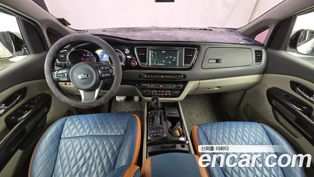 Kia Carnival — интерьер