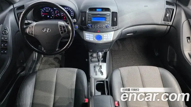 Hyundai Elantra — интерьер