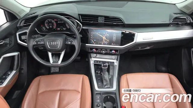 Audi Q3 — интерьер