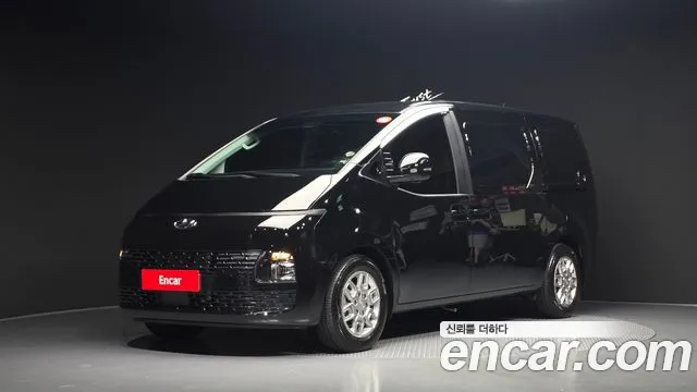 Hyundai Staria