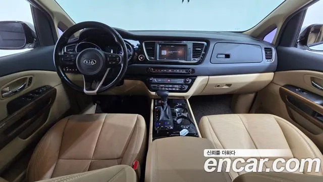 Kia Carnival — интерьер