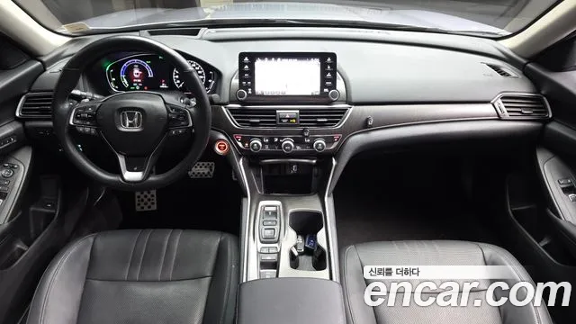 Honda Accord — интерьер