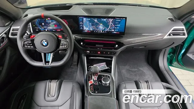 BMW M4 — интерьер