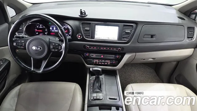 Kia Carnival — интерьер