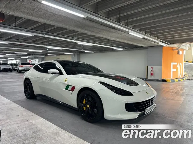 Ferrari GTC4 Lusso — экстерьер