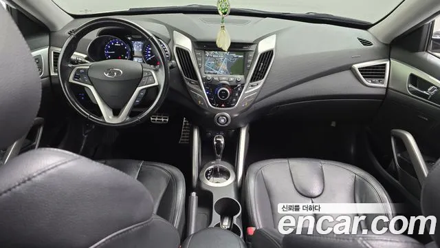 Hyundai Veloster — интерьер