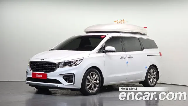 Kia Carnival — экстерьер