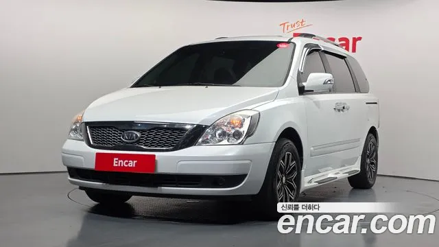 Kia Carnival — экстерьер