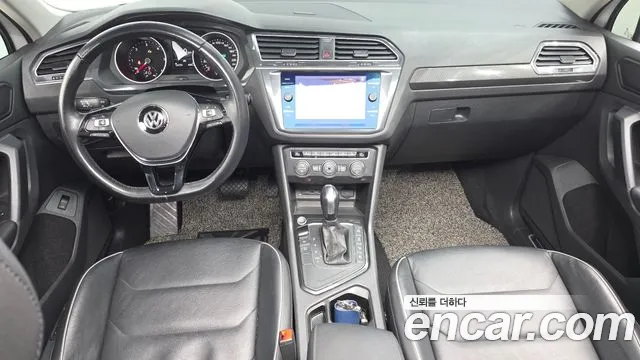 Volkswagen Tiguan — интерьер