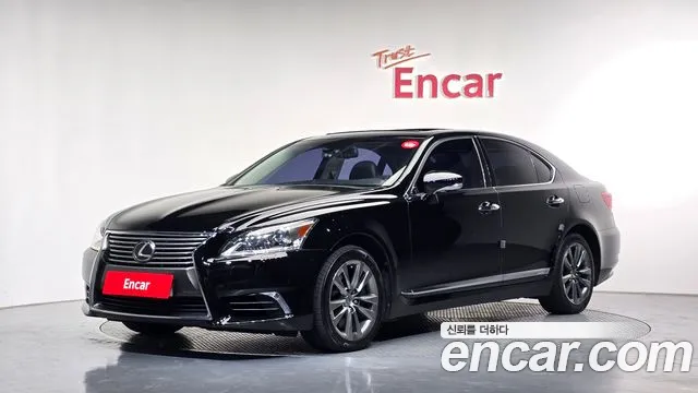Lexus LS — экстерьер