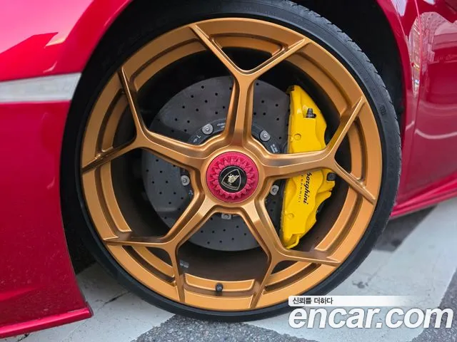Lamborghini Huracan — интерьер