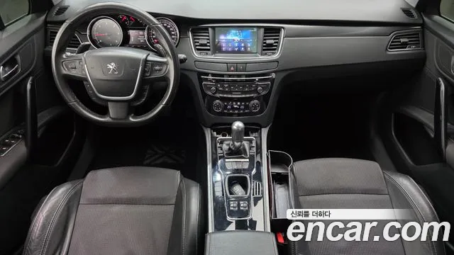 Peugeot 508 — интерьер