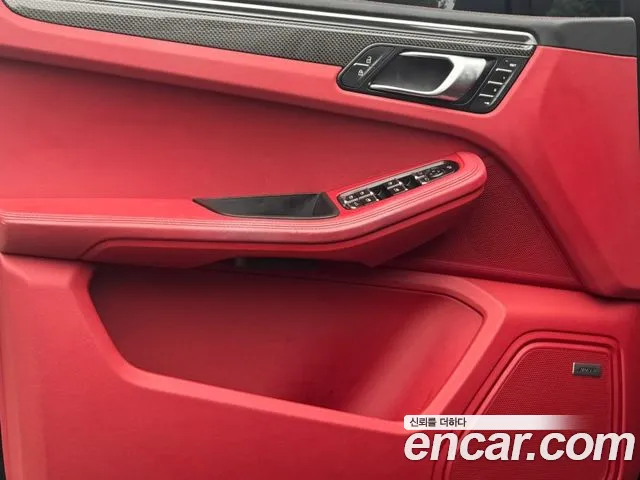 Porsche Macan — интерьер