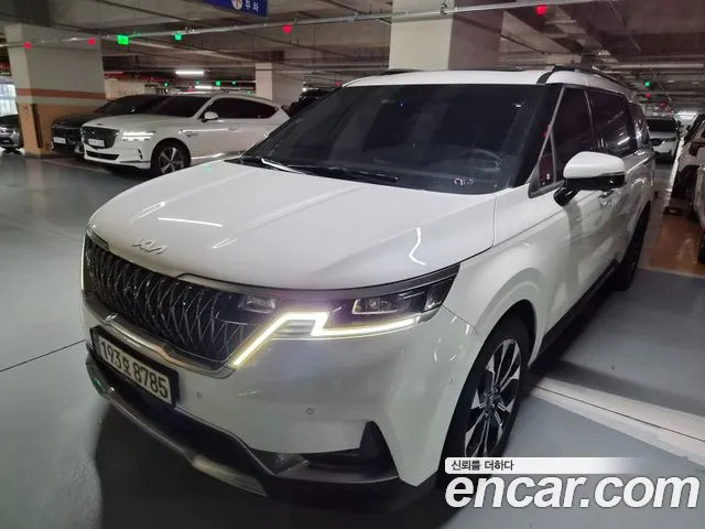 Kia Carnival — экстерьер