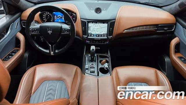 Maserati Levante — интерьер