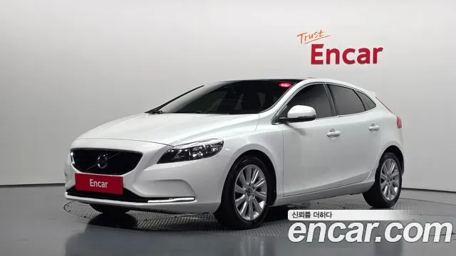 Volvo V40 — экстерьер