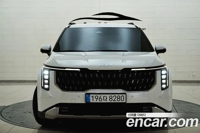 Kia Carnival — экстерьер