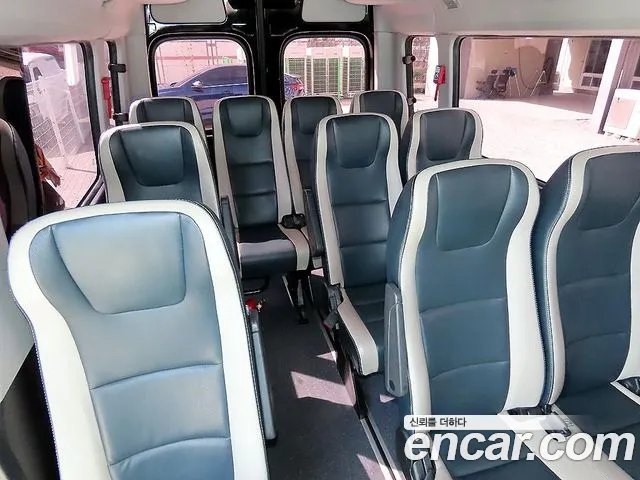 Hyundai Solati — интерьер