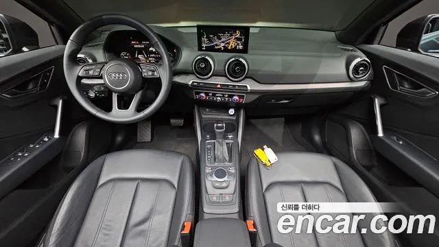 Audi Q2 — интерьер