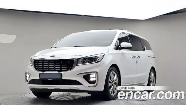 Kia Carnival — экстерьер