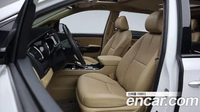 Kia Carnival — интерьер