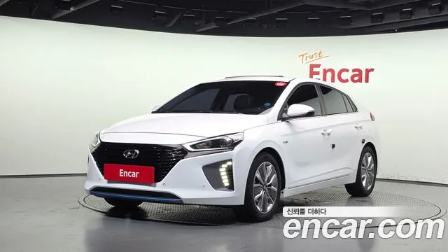 Hyundai Ioniq