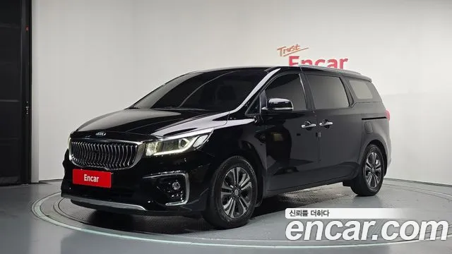 Kia Carnival — экстерьер