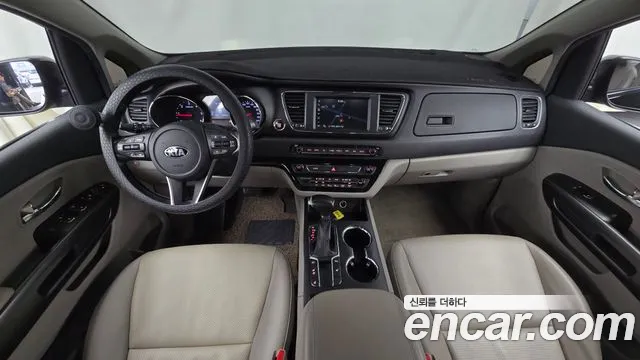 Kia Carnival — интерьер