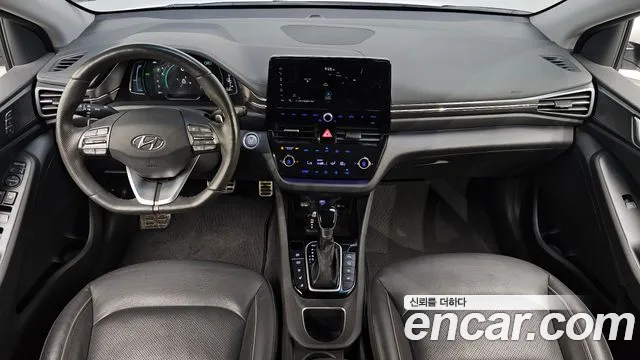 Hyundai Ioniq — интерьер