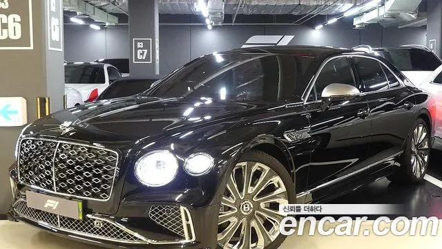Bentley Flying Spur — экстерьер