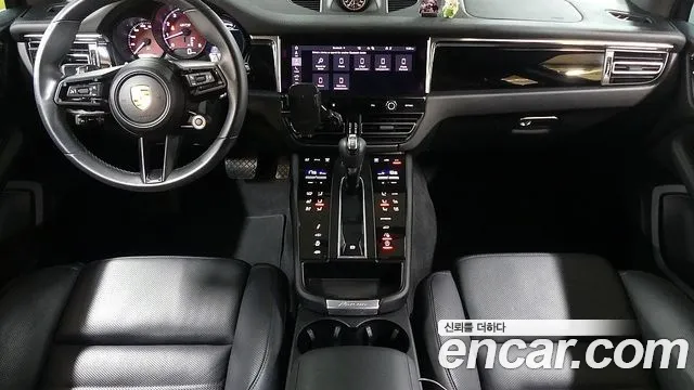 Porsche Macan — интерьер
